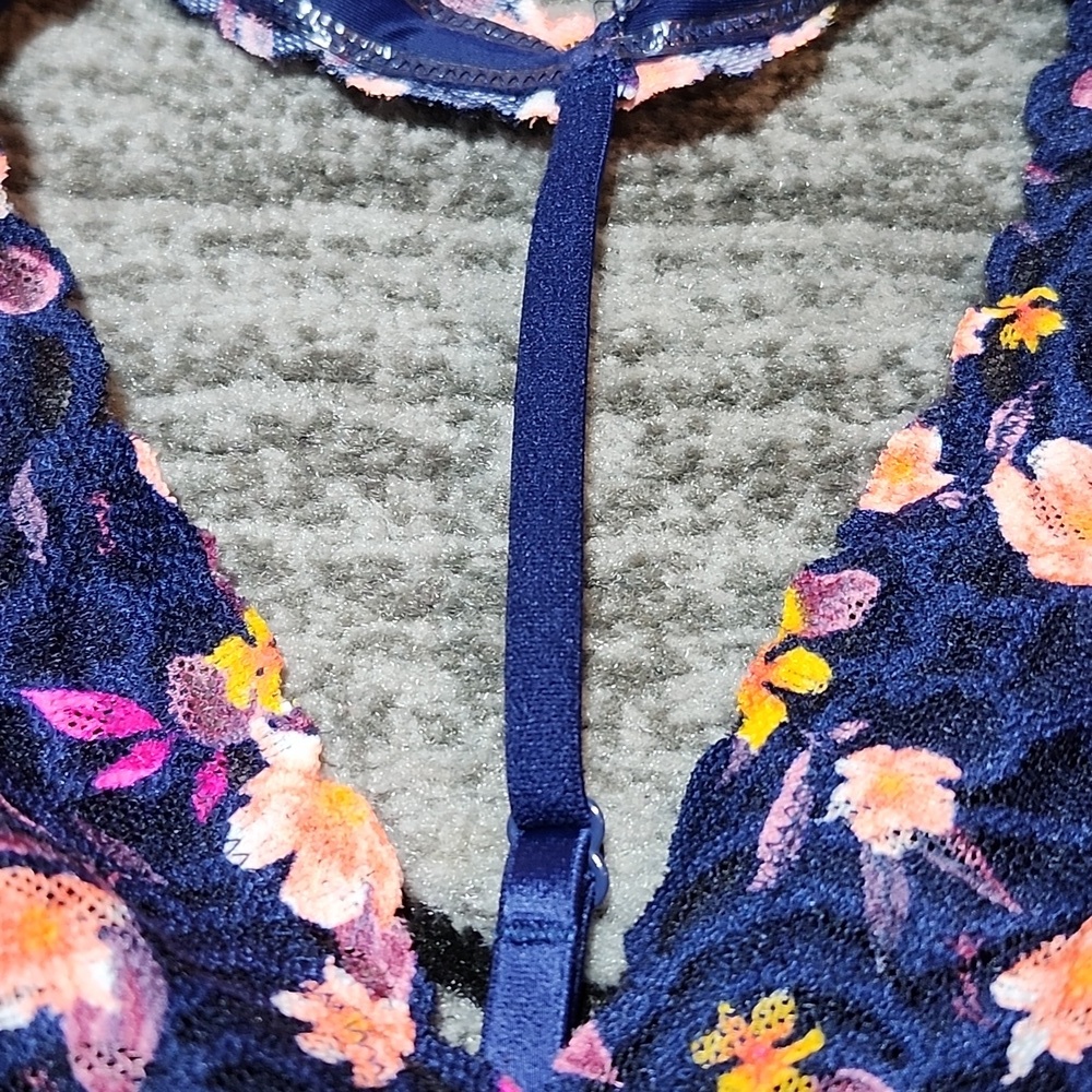 Vs Pink Stappy Blue Lace Floral Unlined Halter Triangle Bralette View 4